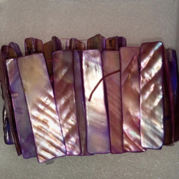Purple abalone shell bracelet - Picture 3 of 3